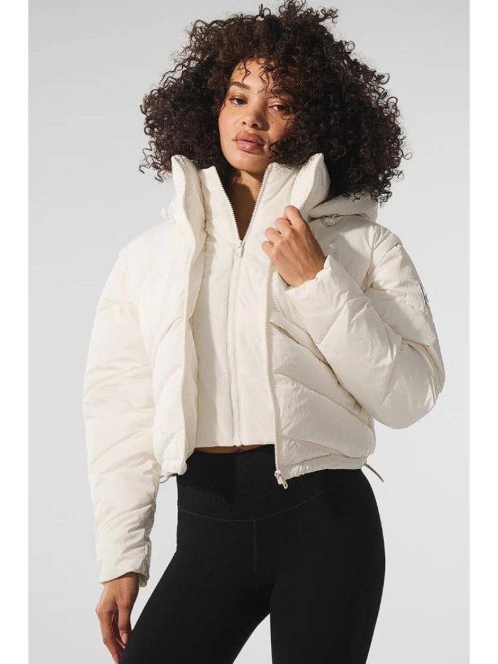 ALO YOGA Women's Glacier Puffer Size M in Ivory